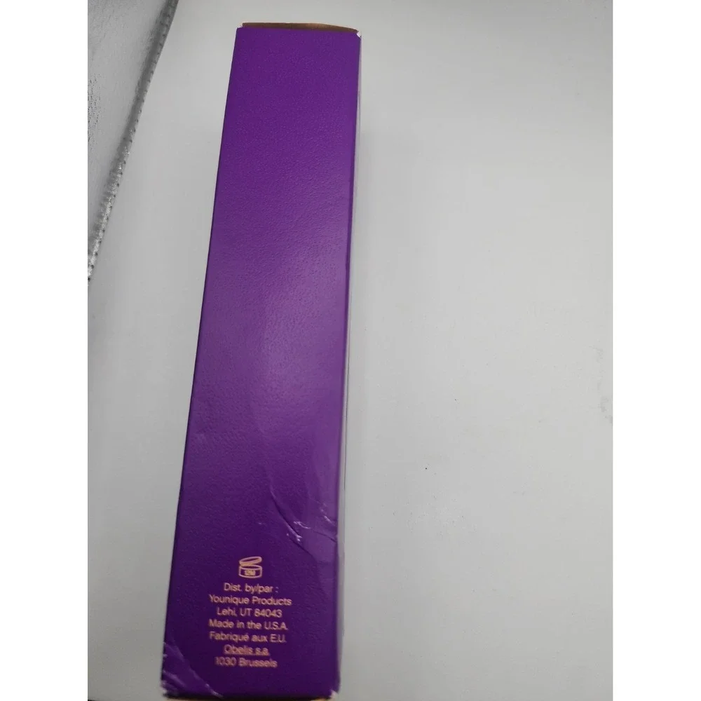 Younique Royalty Moisture Boosting Pore Purifying Cleanser 100ml 3.3 oz Sealed